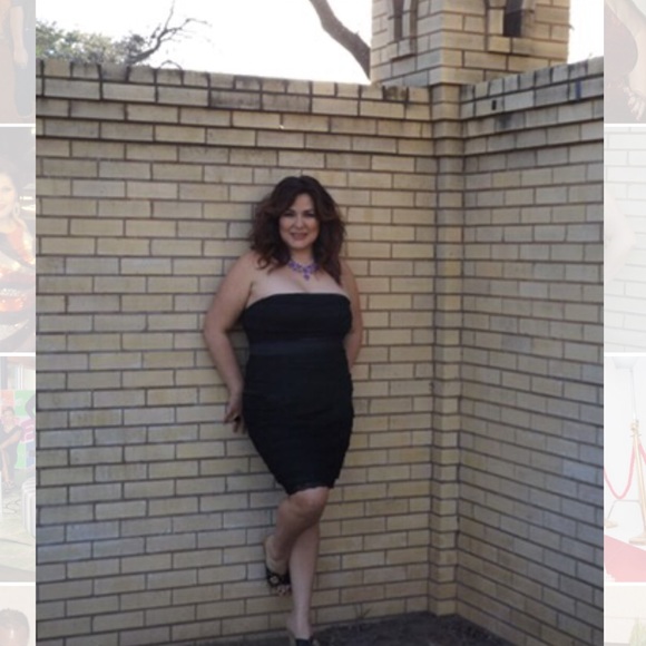 👑#23 🛍!!HOST PICK!!🛍 Lace Strapless Dress-1X (Clearance) - Picture 9 of 10